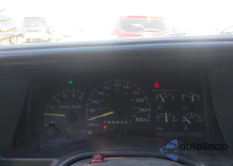 2000 Chevrolet Tahoe Z71 z USA, uszkodzony, nr VIN 1GNEK13R2YR156863